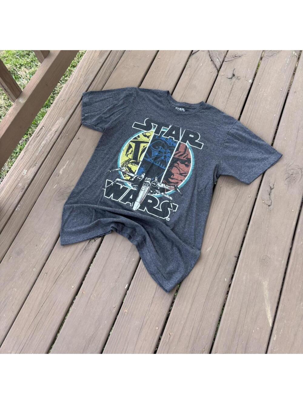 Star Wars Graphic T-Shirt – Dark Gray Character Print Tee Men’s Large 19x28.5